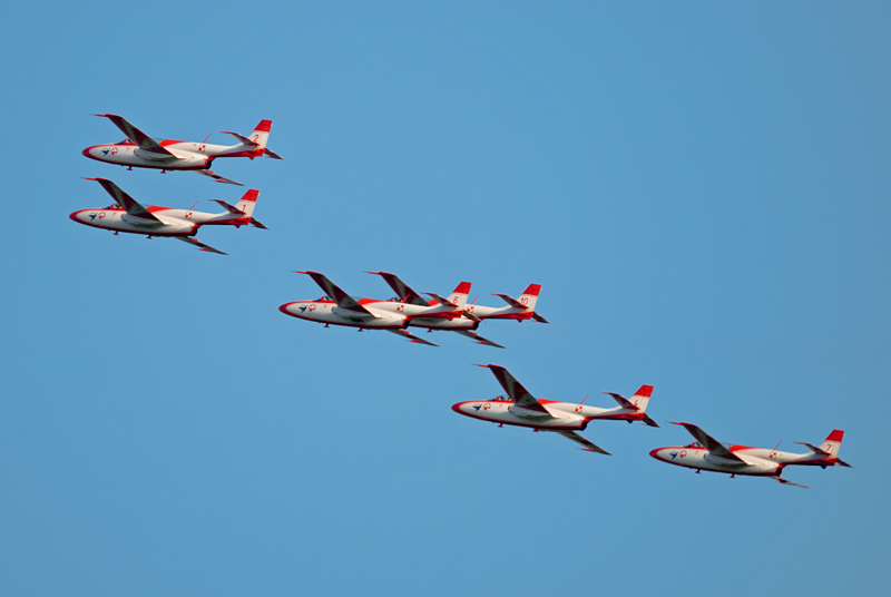 096_Radom_Air Show_Bialo-Czerwone Iskry na TS-11 Iskra.jpg